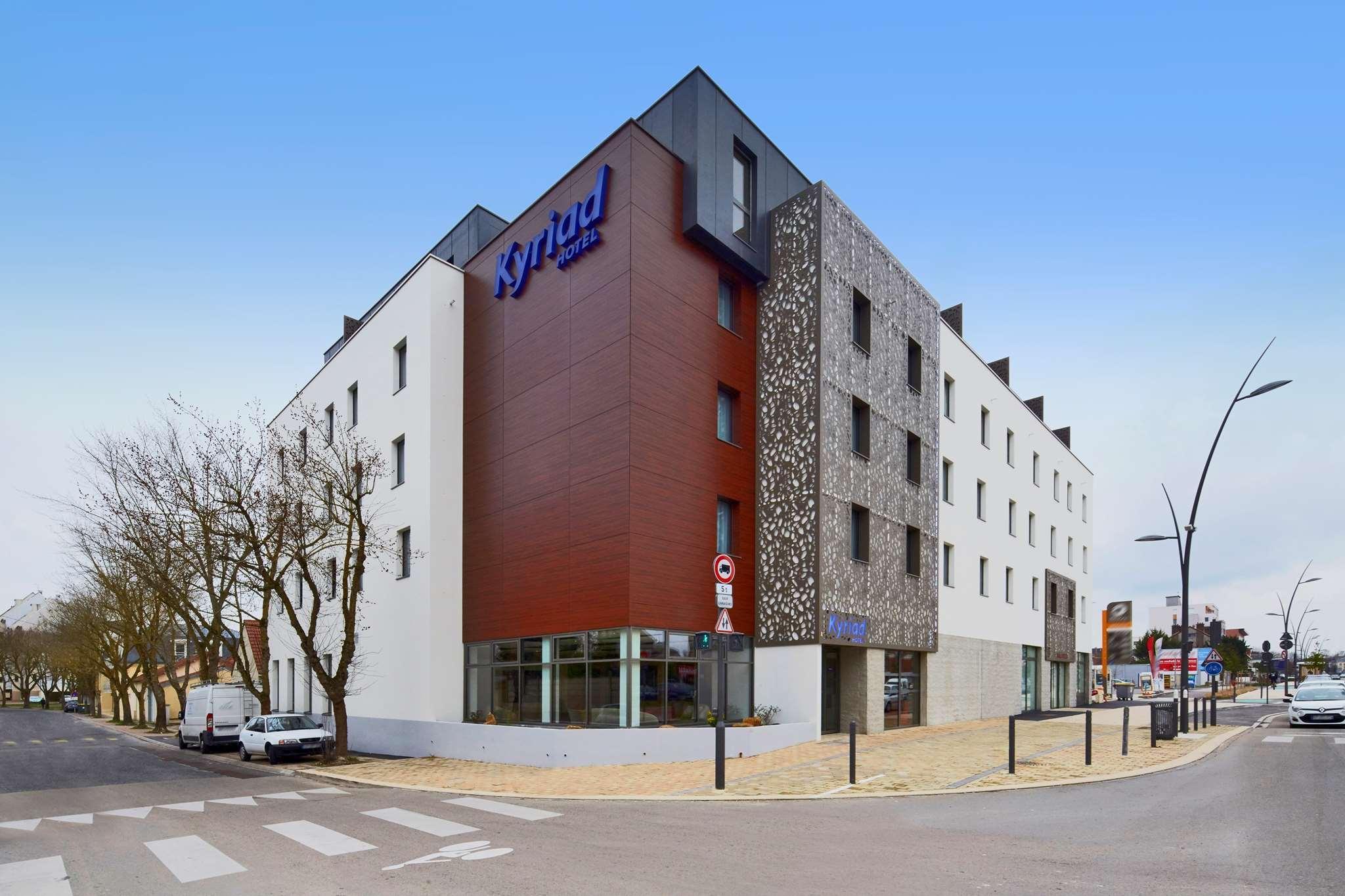 Kyriad Troyes Centre Bagian luar foto
