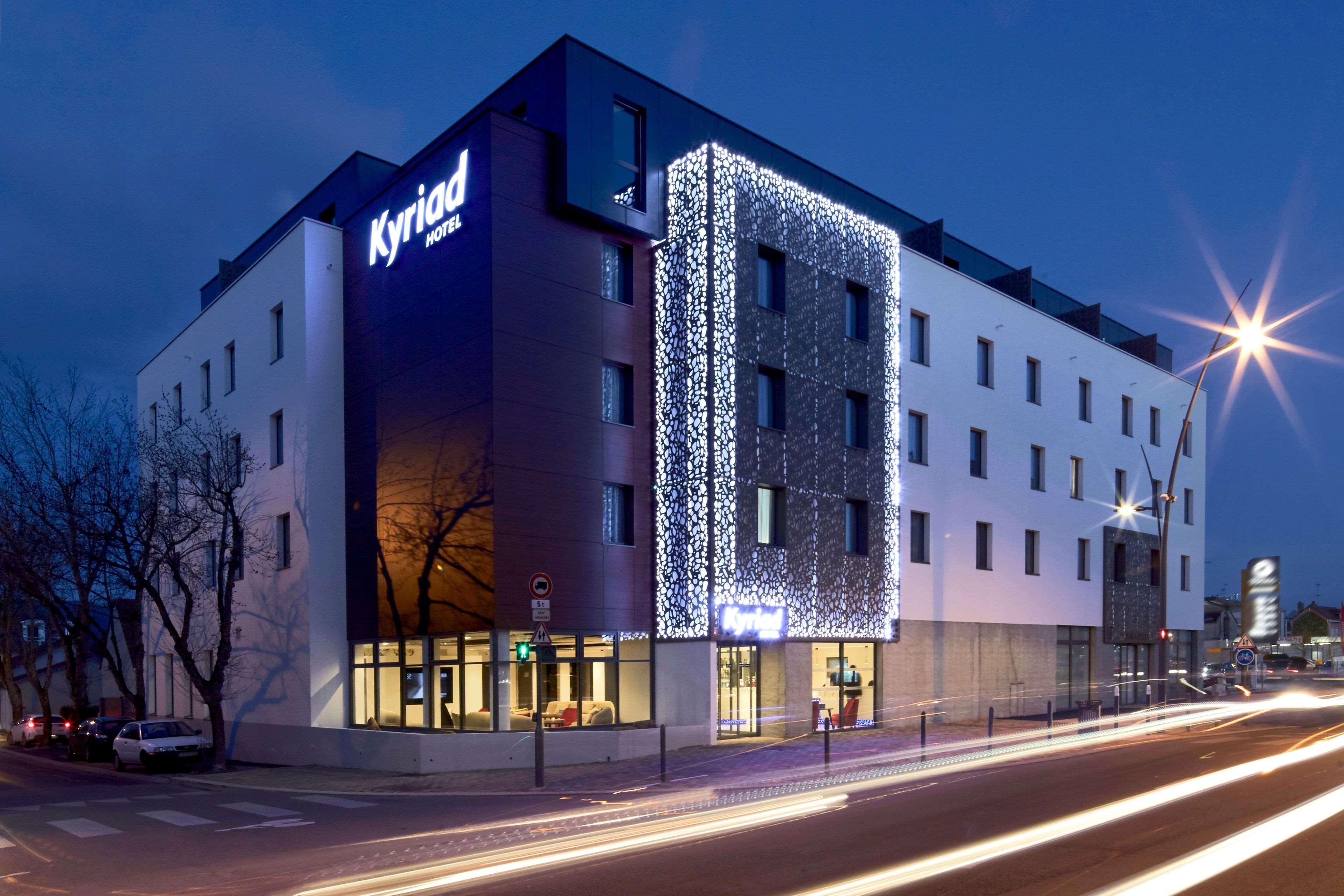 Kyriad Troyes Centre Bagian luar foto